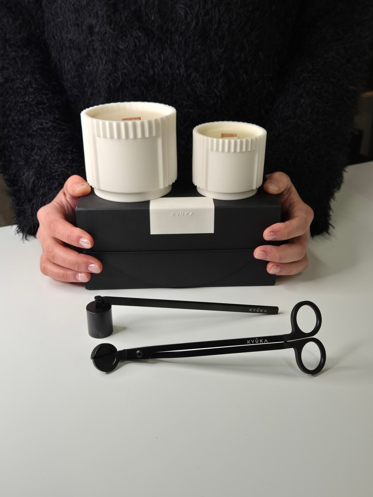 Geschenkset mit Monumental Parian Kerzen