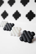 Retro Grace Black - kolczyki z porcelany Parian - Kyuka Design