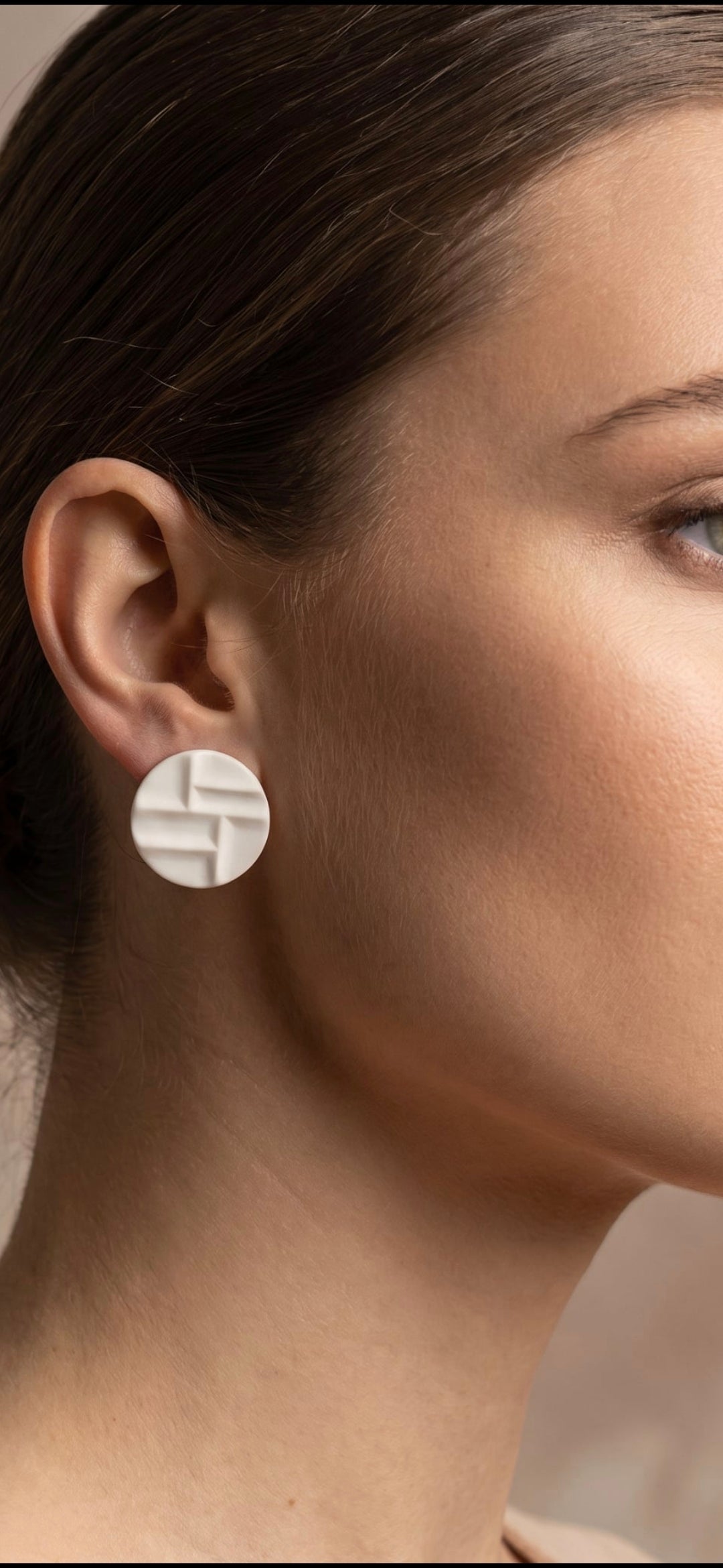 Mondrian White – kolczyki z porcelany Parian | Kyuka Bijou