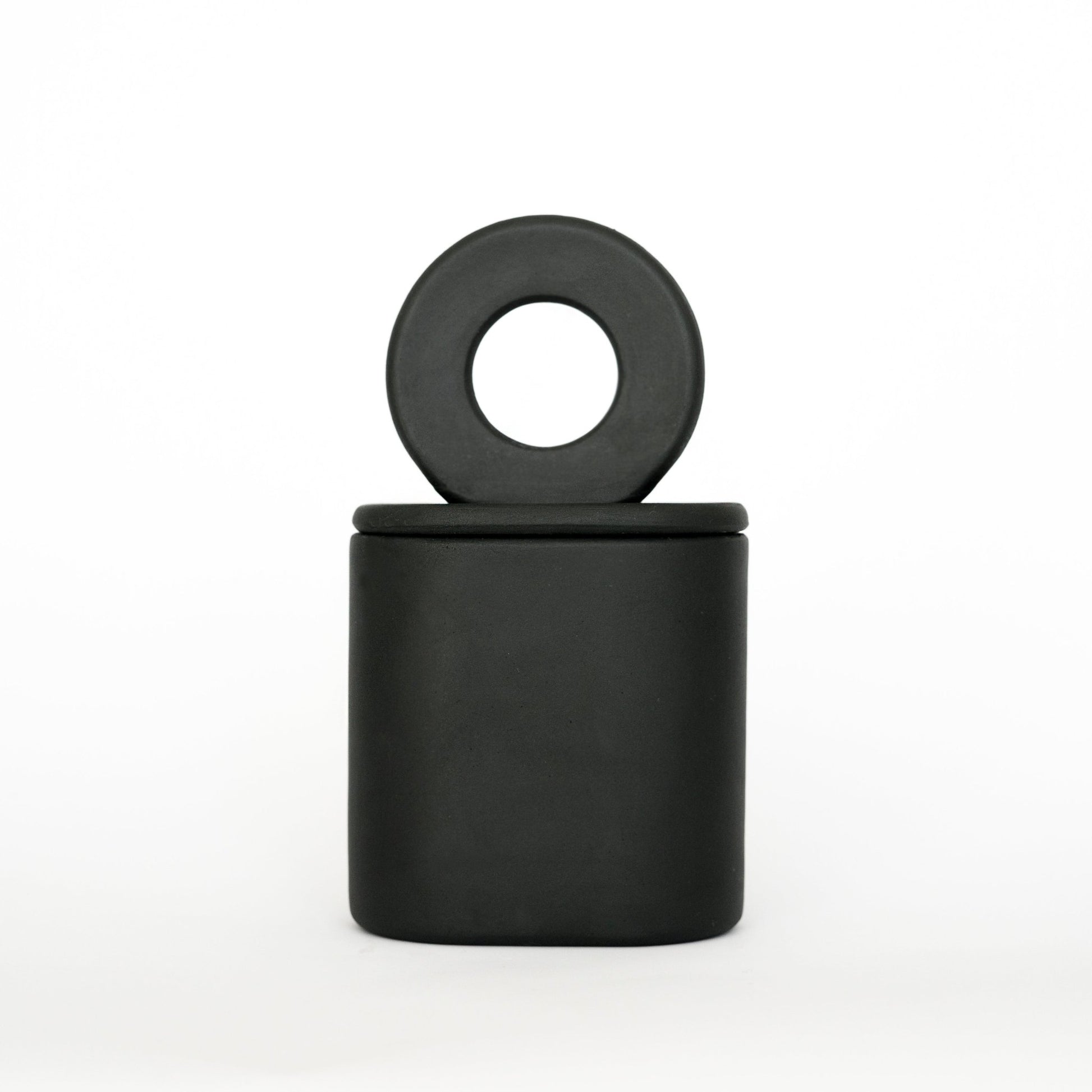 Eclipse Graphite Black - Świeca z czarnej porcelany - Kyuka Design