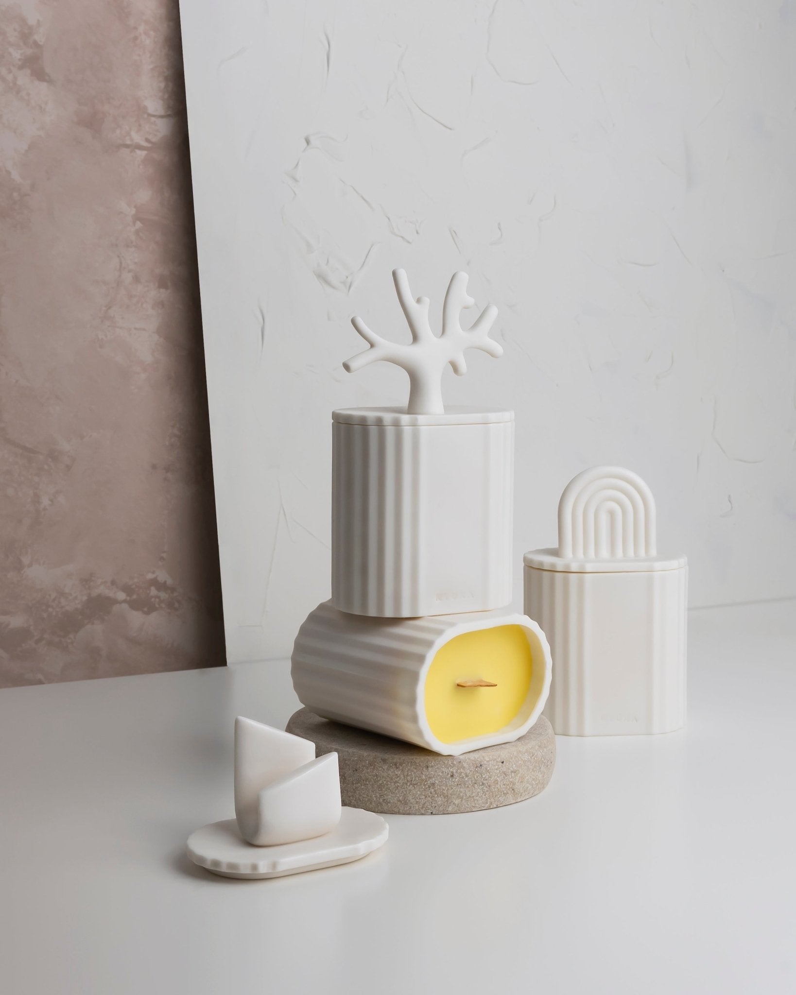 Ki - świeca z porcelany Parian - Kyuka Design
