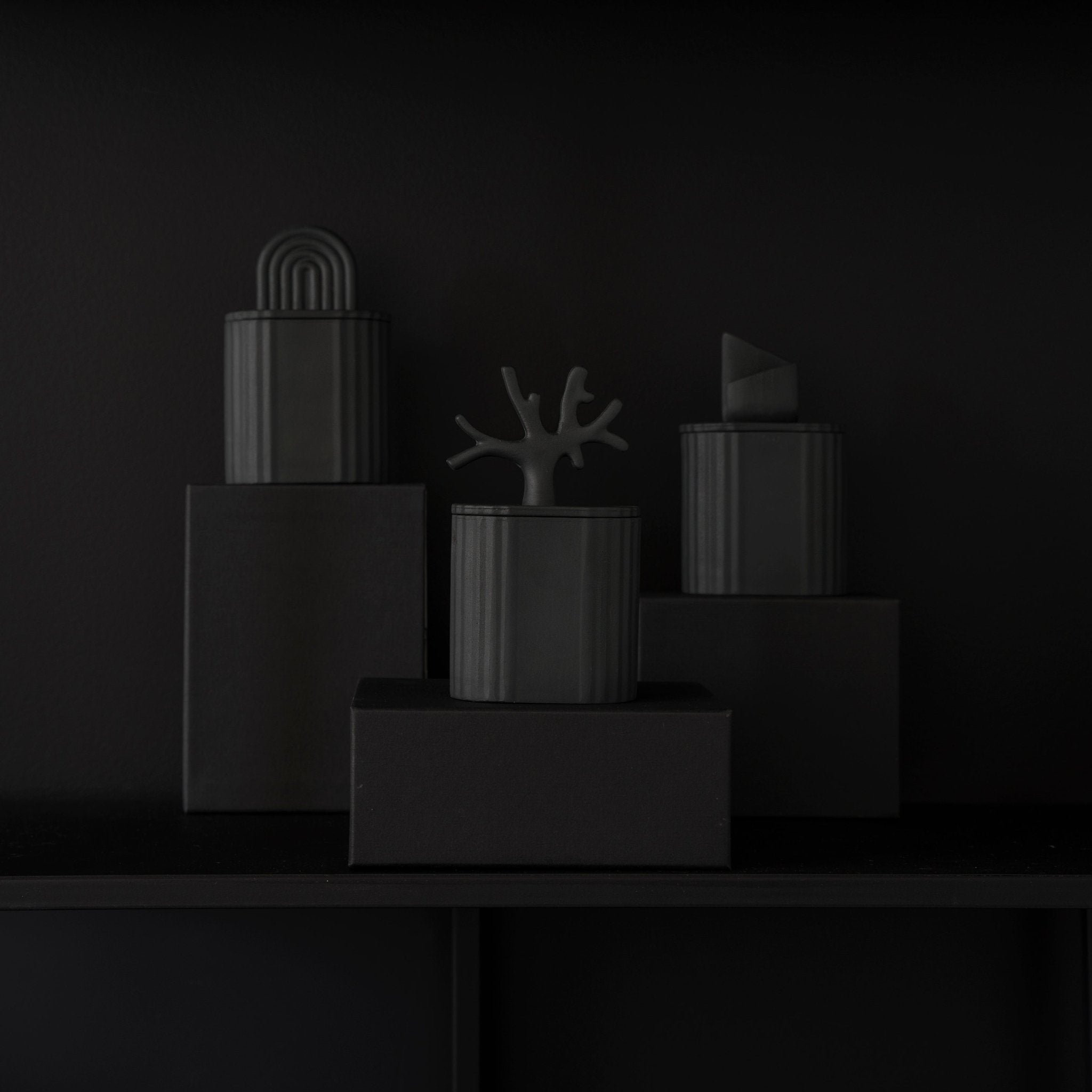 Uneven Graphite Black - Pojemnik z czarnej porcelany - Kyuka Design